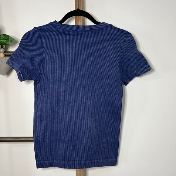 Moa Moa Short Sleeve Blue Stretchy Spandex Shirt Size‎ Large - Picture 5 of 6
